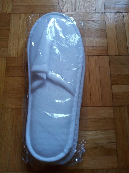 Kapcie hotelowe nowe