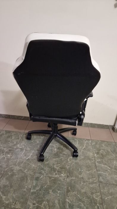 Компьютерное кресло