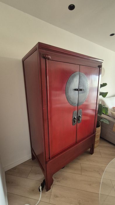 Vendo armário asiático lindíssimo