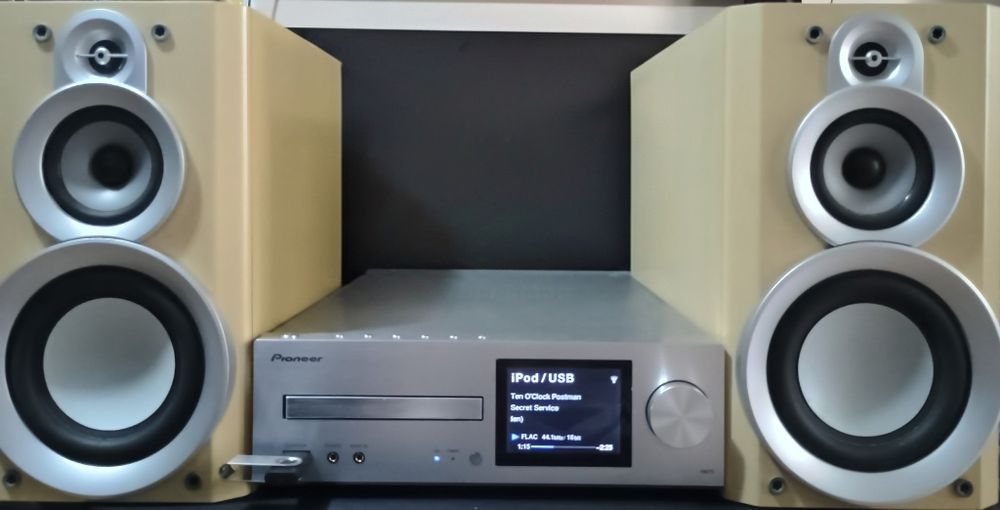 Pioneer HM72  Hi-Fi сетевой CD ресивер