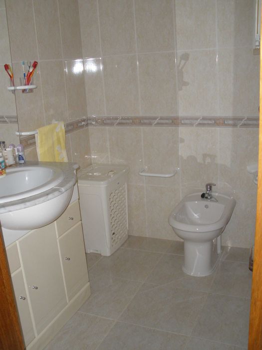 Apartamento r/chão T3 com pátio independente
