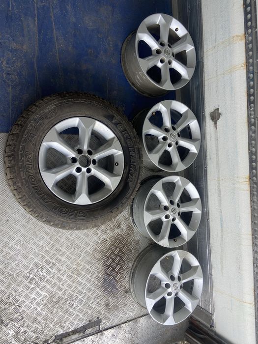Диски титани запаска Nissan navara d40 patfinder r17