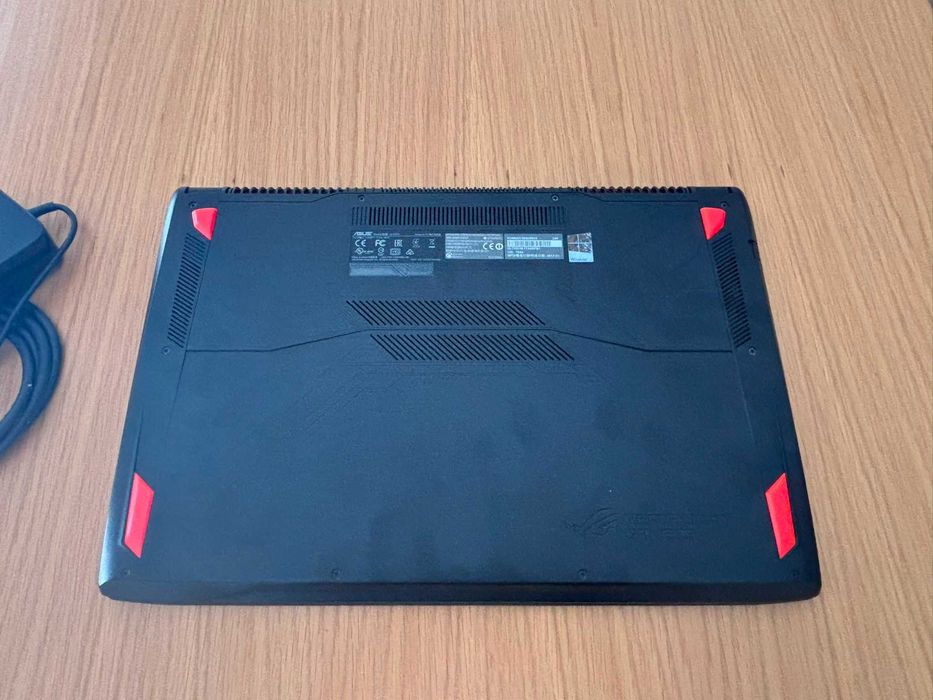 Portátil Asus GL702VM-77A06PB1