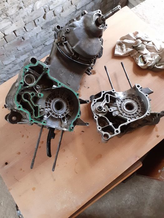 Розборка двигуна PIAGGIO Х9 APRILLIA  125 180см3