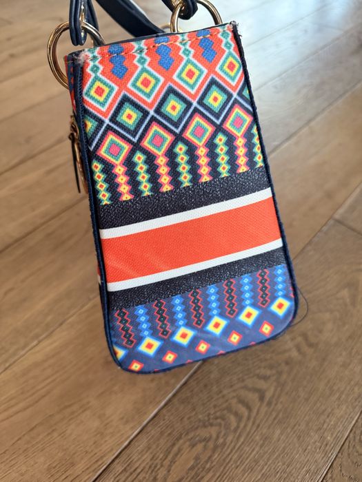 Torebka Christian Dior – luksusowy akcent w Twojej stylizacji!