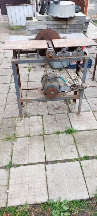 Деревообрабатывающий станок