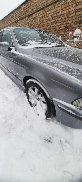 BMW e39 2,8 бензин