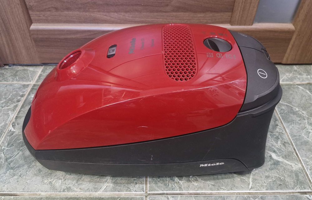 Пилосос Miele Classic C1 EcoLine