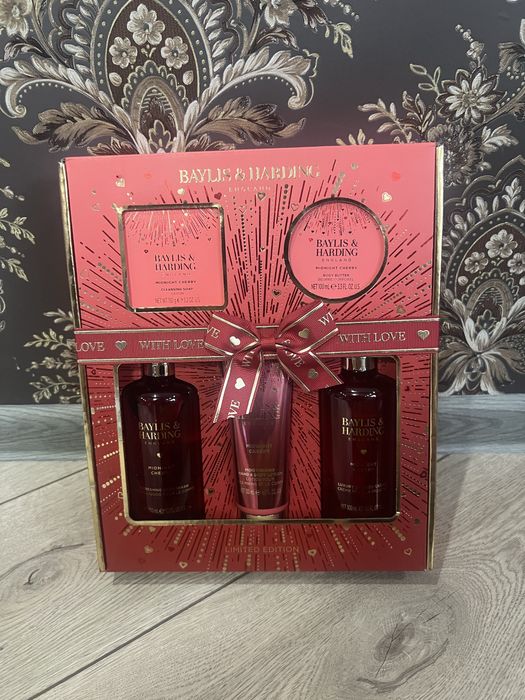 Baylis & Harding Midnight Cherry