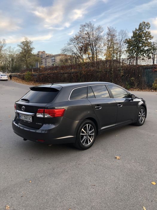 Toyota Avensis 15г