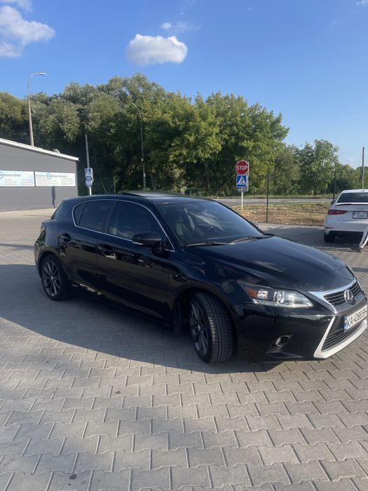 Lexus ct 200h 2013р