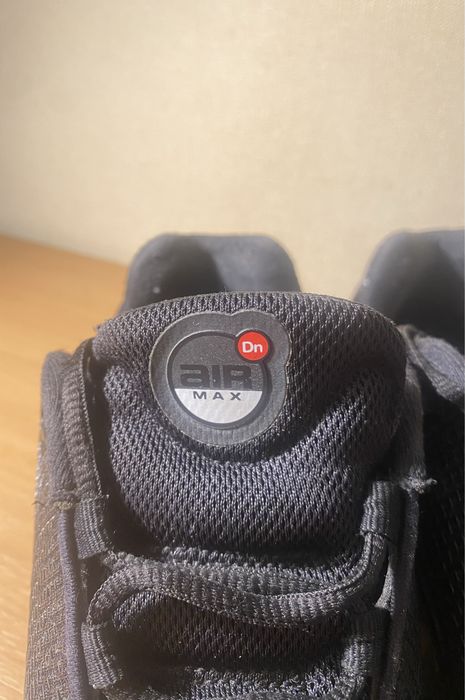 Крлссовки унисекс Nike Air Max Dn 36-37 размер