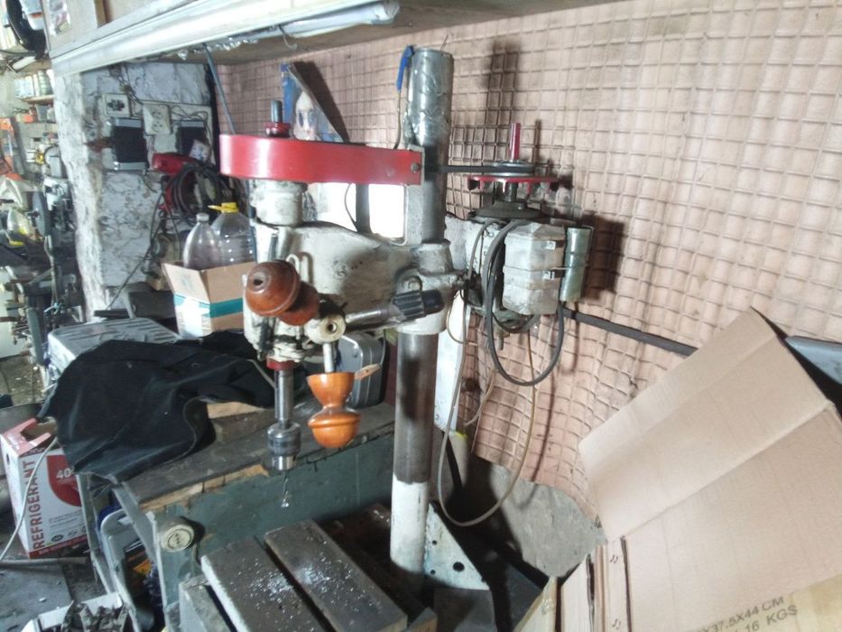 Сверлильный станок