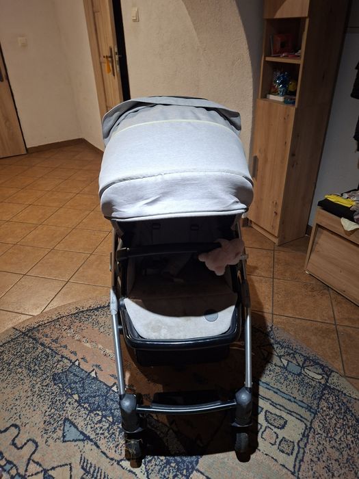 Sprzedam spacerówkę plus gondole