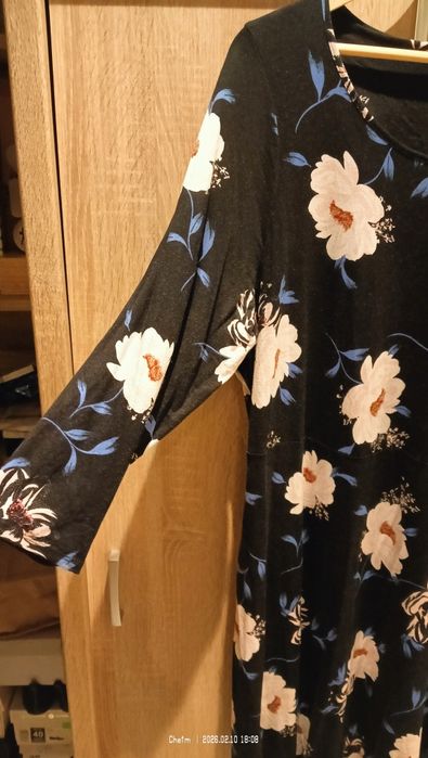 Sukienka w kwiaty