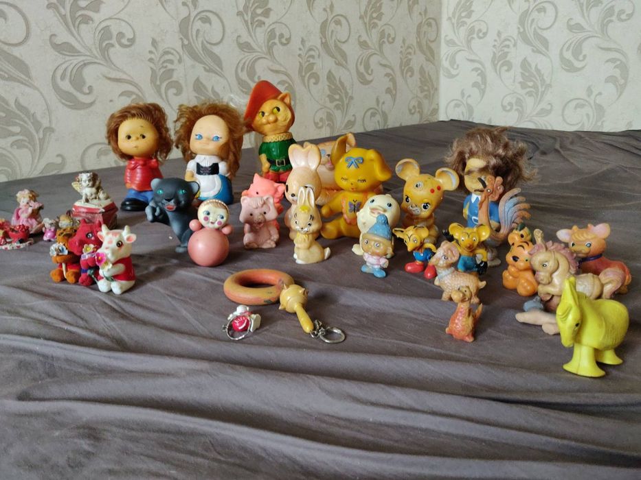 Продам игрушки СССР, киндеры