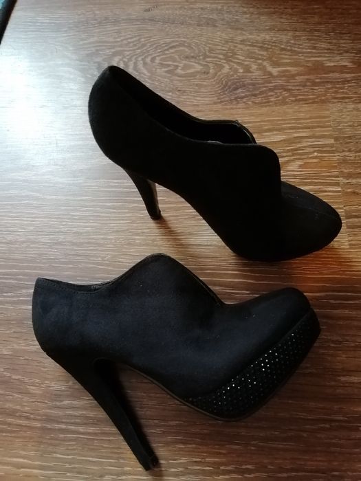 Туфли замшевые 36 размер