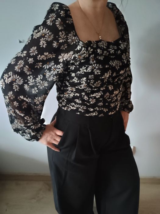 Bluzka z Cropp kwiatki nowa XL