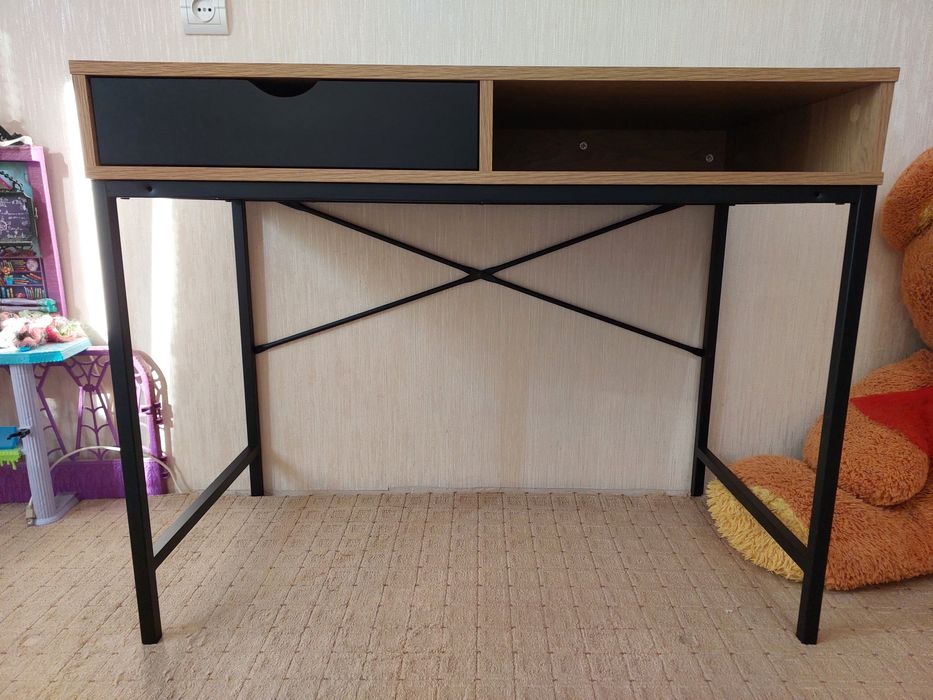 Стол письменный рабочий компьютерный офисный туалетный столик парта