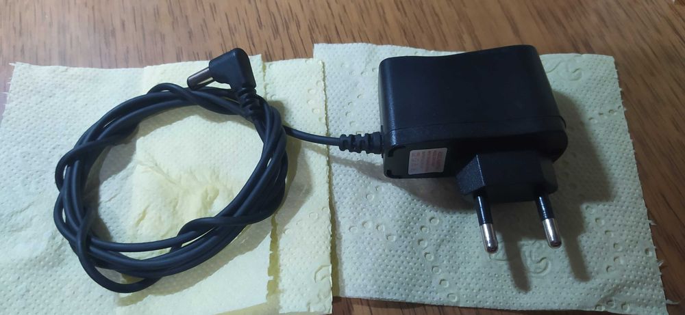 Блок живлення адаптер питания зарядка 8.5v 0.4A GAIS-06050