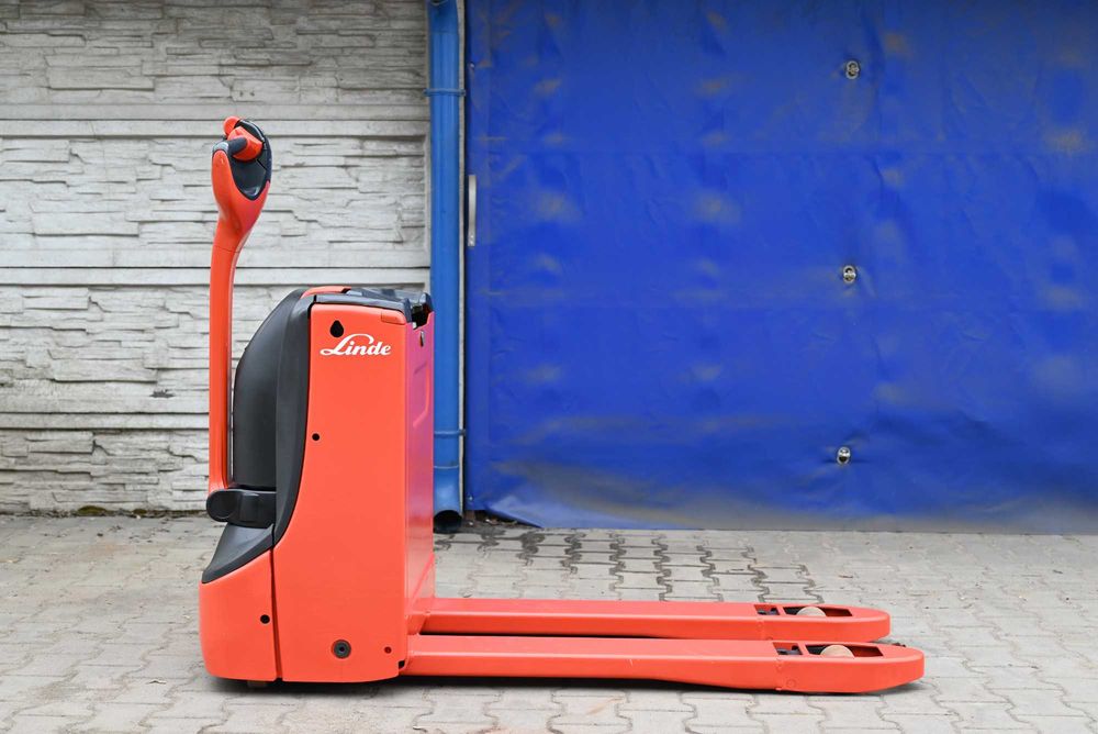 Paleciak elektryczny Linde T16 1600kg 2021 rok 1100mth Li-ion FHP 480