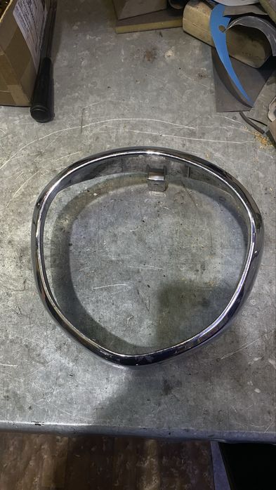 Suzuki Boulevard 1800 накладка фары