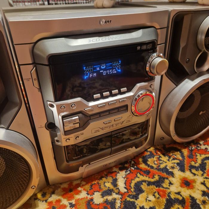 Wieża LG Lm-m340