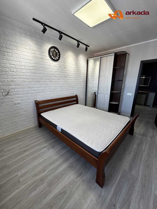 Продаж двокімнатної квартири в центрі