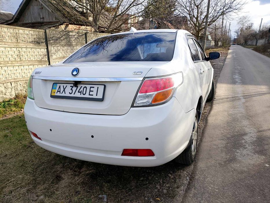 Автомобіль Geely