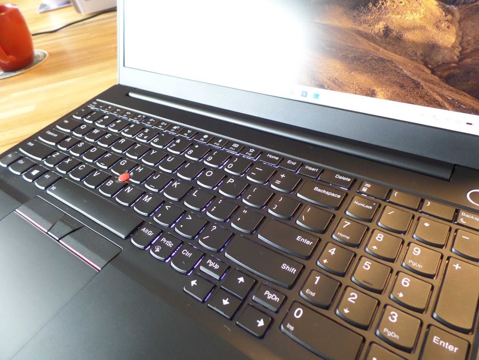 Lenovo ThinkPad E15 i5 SSD 1256 GB ram 16 GB win 11 laptop notebook