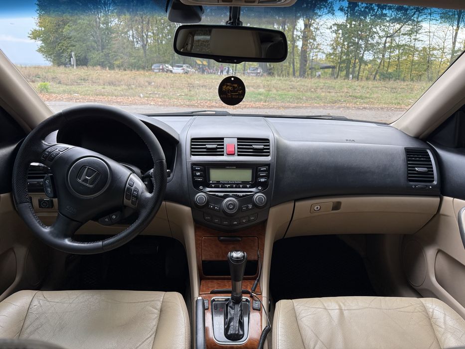 Honda Accord 2,4