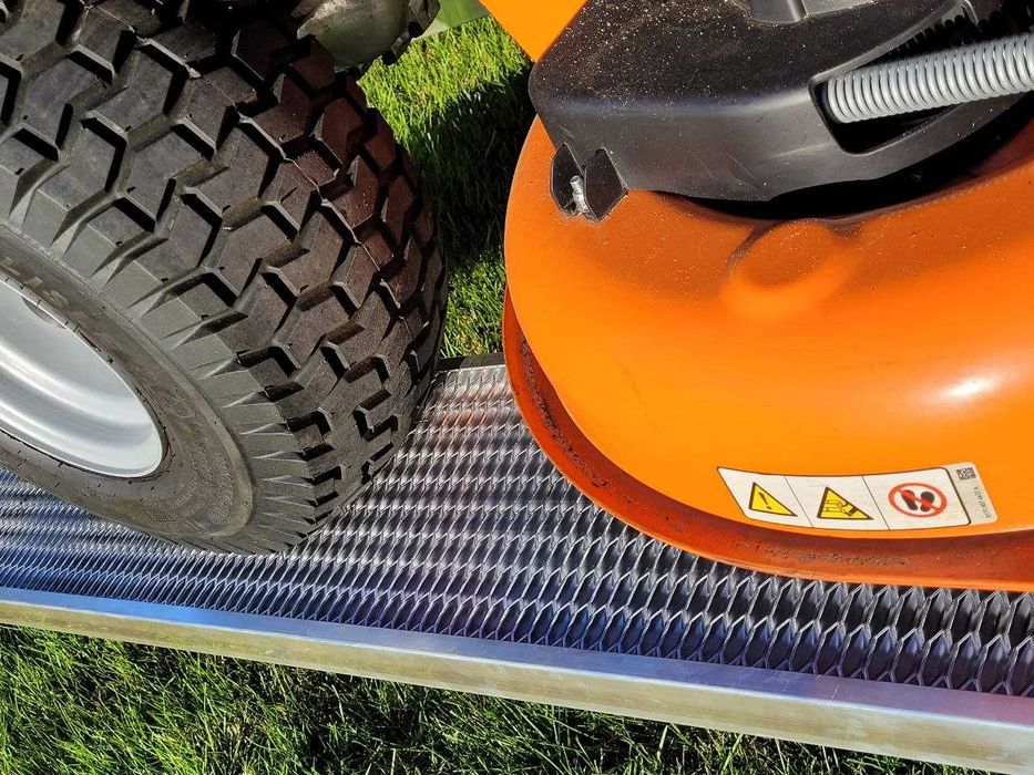 Алюмінієві трапи (апарелі,наїзди,рампи) для спецтехніки