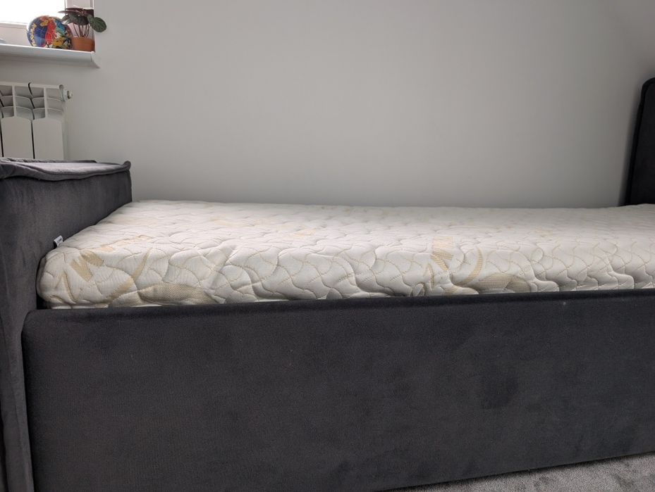 Łóżko dziecięce tapicerowane na materac 90x200