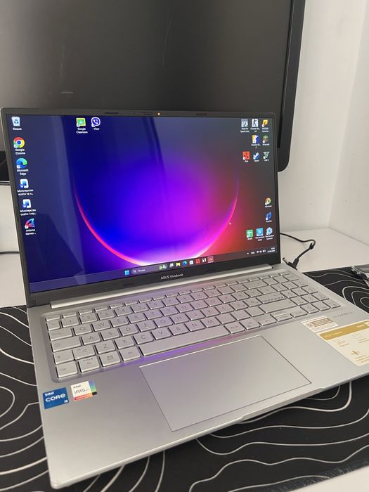 Продам ноутбук Asus Vivodook 15