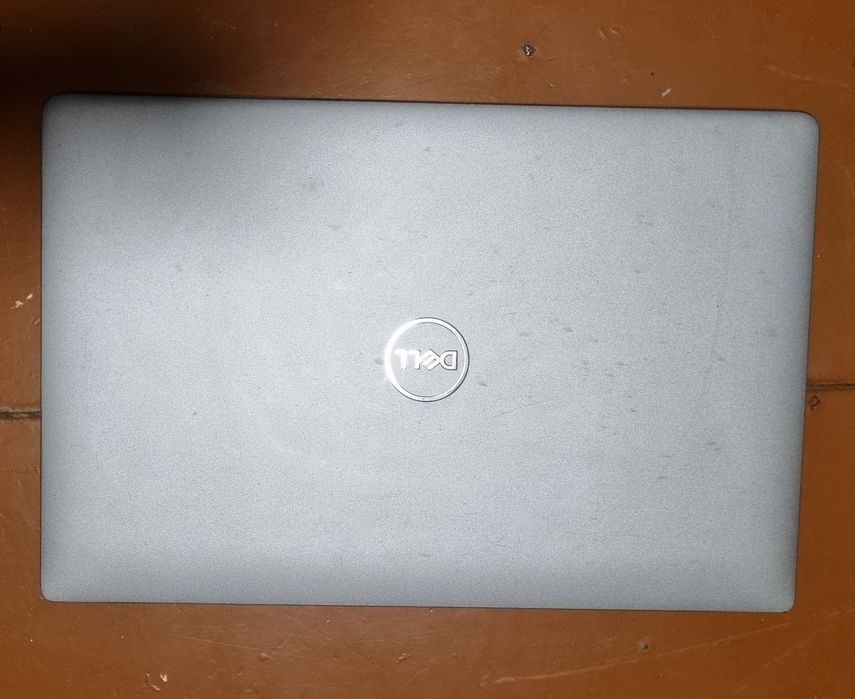 Ноутбук Dell i5-1145g7 8ram 250 ssd