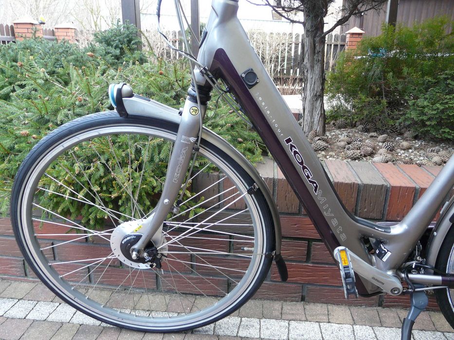 Rower elektryczny KOGA Miyata TeslaTour,28"/53 regenerowany akum