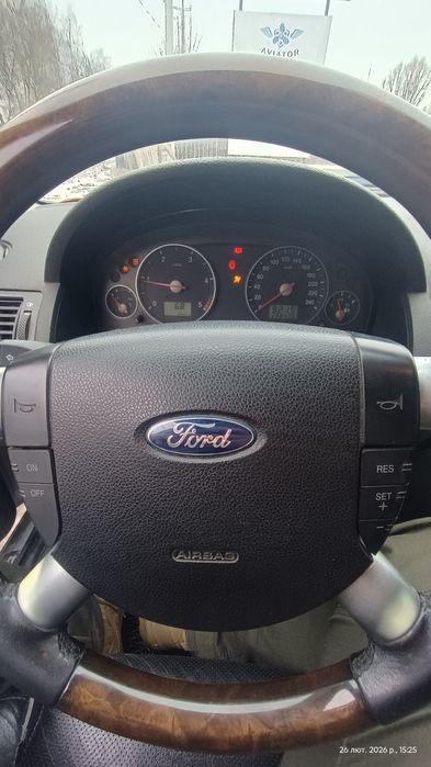 Автомобіль Форд Мондео 3