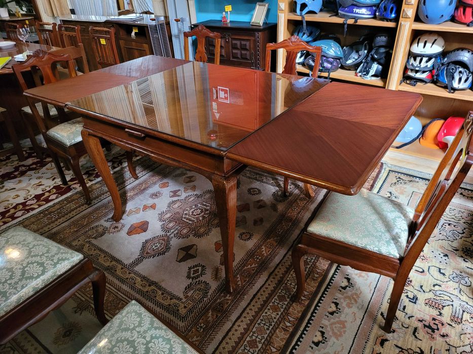 Antique Queen Anne style table - Extendable - excellent condition64409329507715120