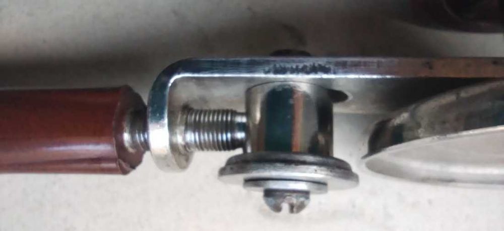 Ключ-напівавтомат для консервування