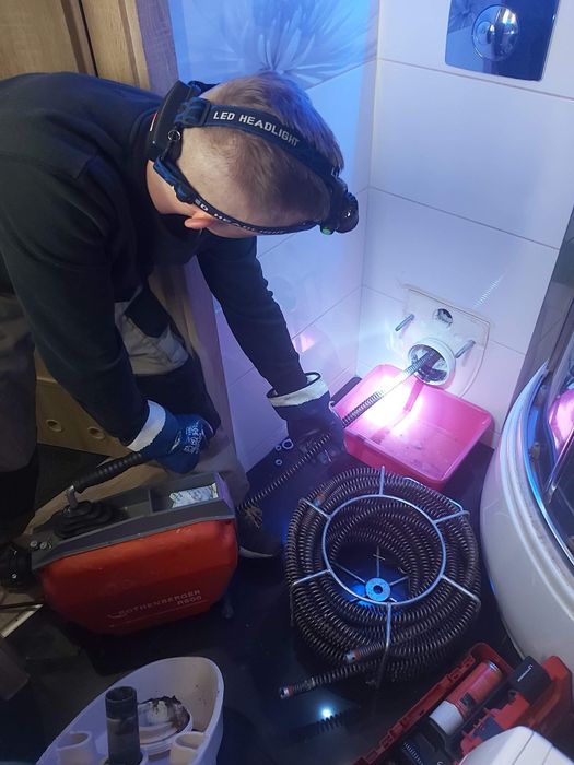 Hydraulik  #Udrażnianie  czyszczenie rur kanalizacyjnych Wuko Wuko 24H