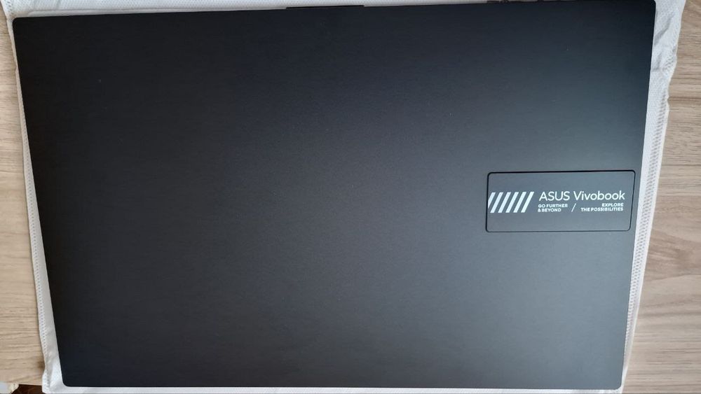 Portátil ASUS E1504FA-R57ALHDPB1