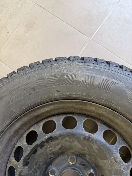 Bridgestone 215/65 r16 Bridgestone blizzak