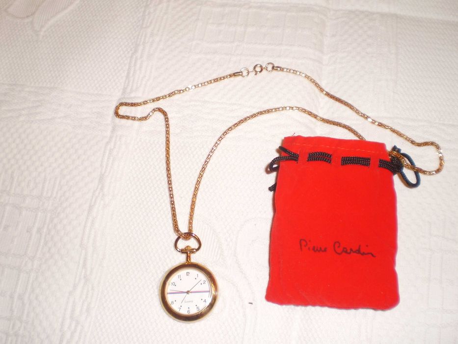 Relógio de bolso Pierre Cardin
