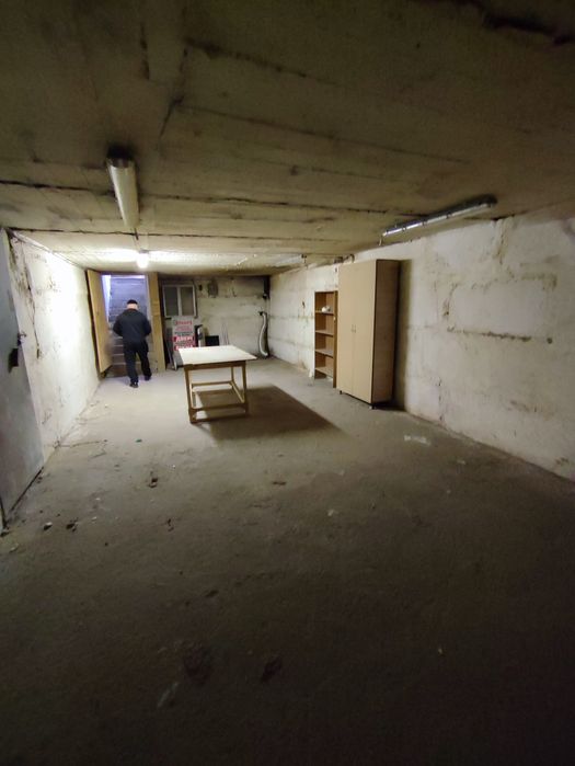 Продаж приміщення під майстерню,цех,склад