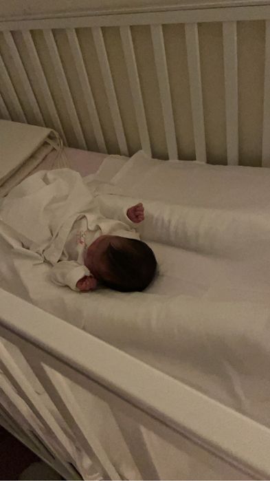 Mini cama e berço