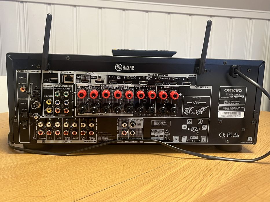 Amplitiuner Onkyo tx-nr676e