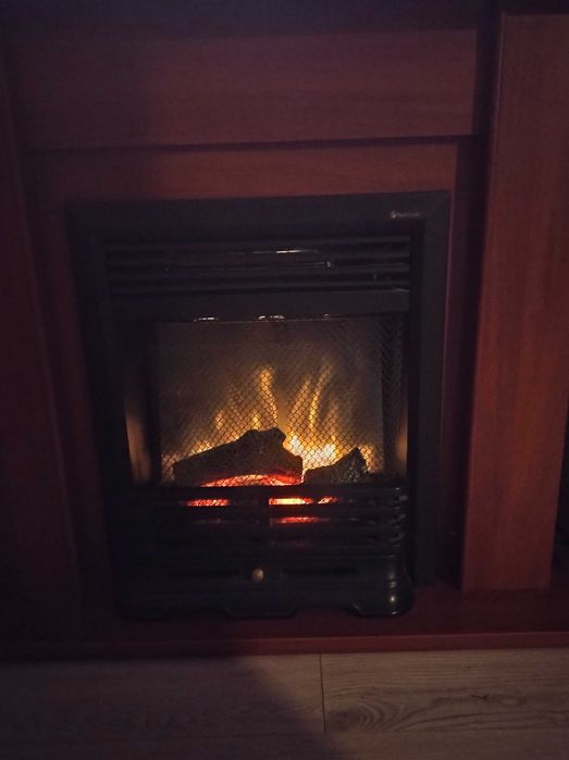 Komonek elektryczny z funkcją grzania