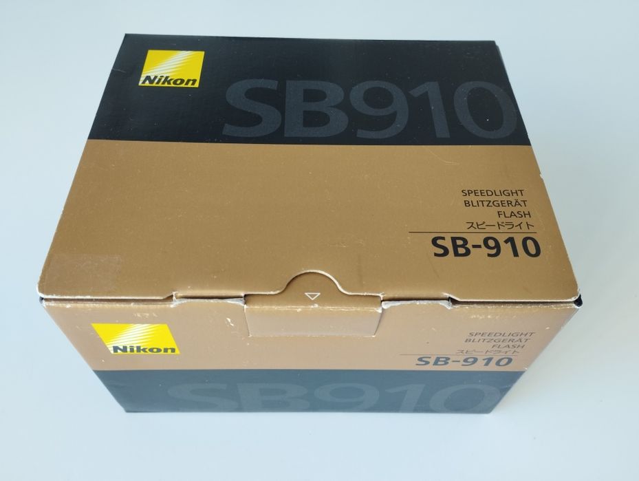 Vendo Flash Nikon Sb-910, igual a novo.
Na caixa com todos os acessóri