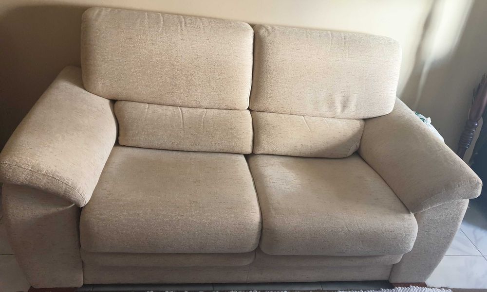 Sofá de 2 lugares