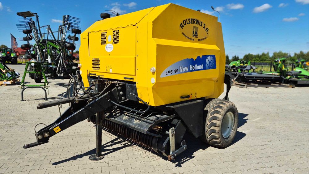 Prasa stałokomorowa New Holland BR6090